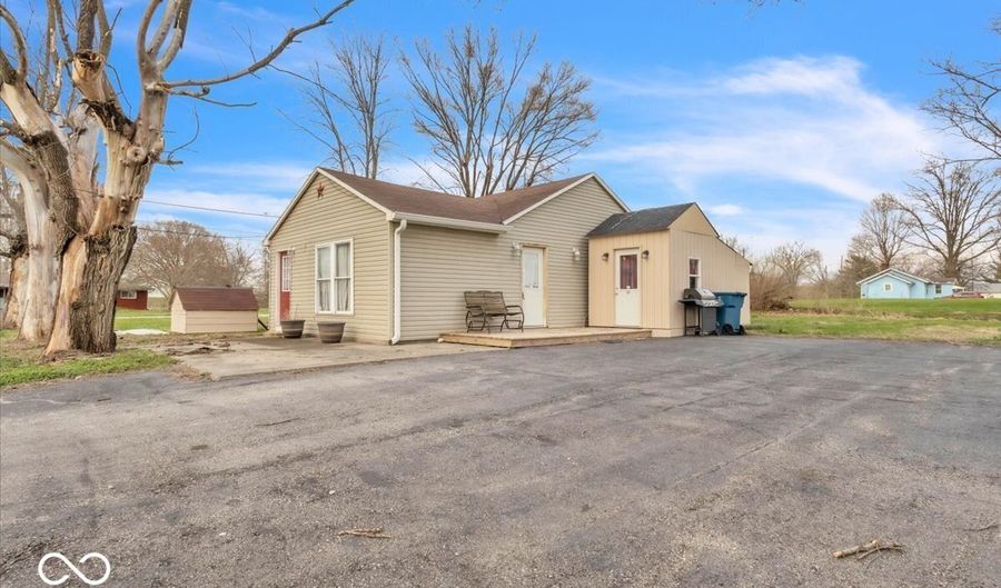 2931 Byrkit St, Indianapolis, IN 46217 - 3 Beds, 1 Bath