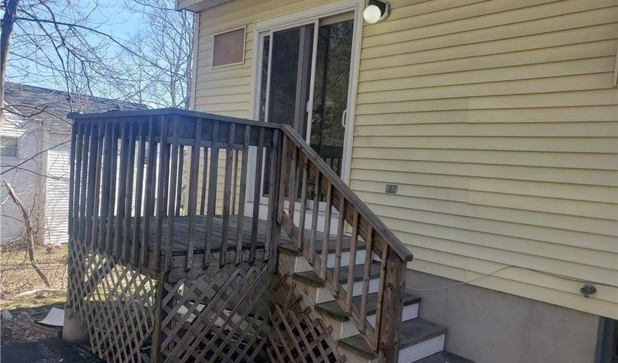 22 Maple Ave, Bethel, CT 06801 - 3 Beds, 3 Bath