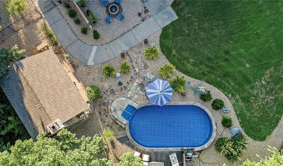 6 Leawood Pl, Bella Vista, AR 72715 - 4 Beds, 4 Bath