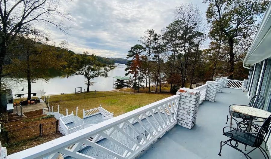 992 CLEAR CREEK Dr, Alpine, AL 35014 - 4 Beds, 2 Bath