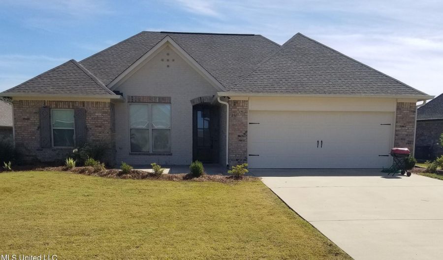 211 Buttonwood Ln, Canton, MS 39046 - 3 Beds, 2 Bath