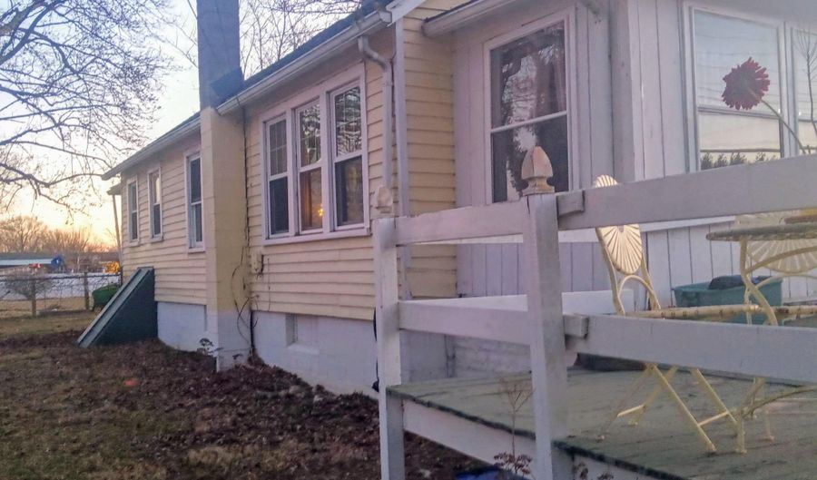 1520 N LITTLE CREEK Rd, Dover, DE 19901 - 3 Beds, 1 Bath