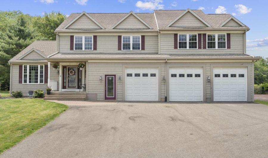 1199 Cornerstone Ct, Cheshire, CT 06410 - 4 Beds, 3 Bath