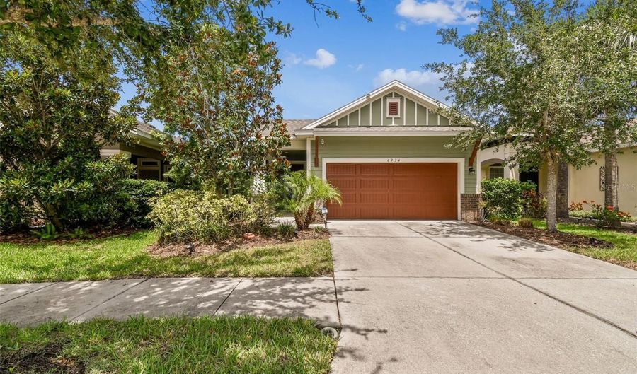 6934 OLD BENTON Dr, Apollo Beach, FL 33572 - 3 Beds, 2 Bath