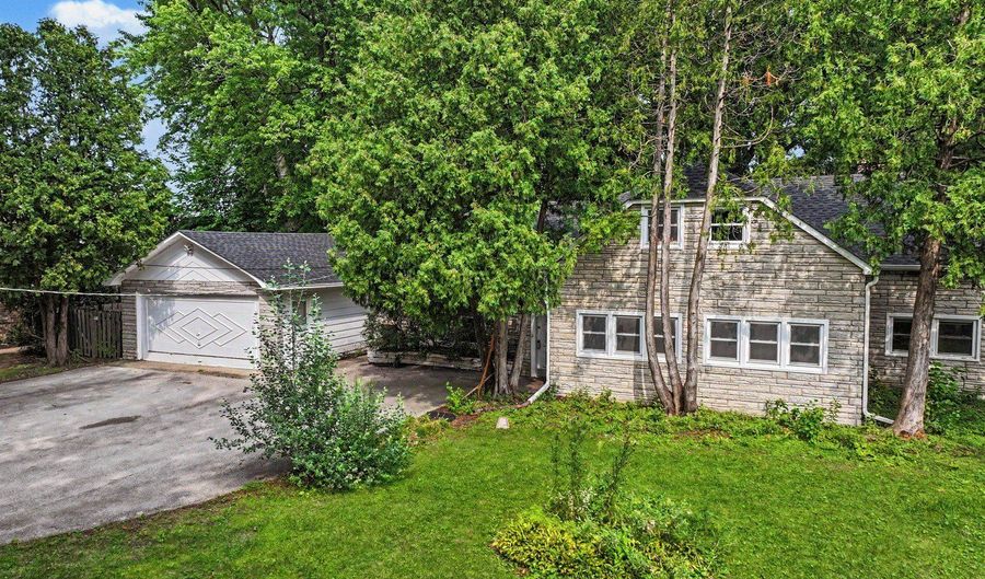 1511 N Dryden Ave, Arlington Heights, IL 60004 - 3 Beds, 2 Bath