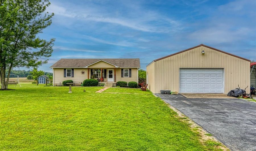 1459 Browning Rd, Auburn, KY 42206 - 3 Beds, 2 Bath