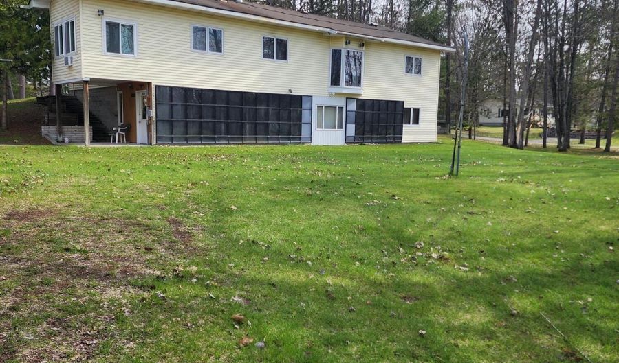1090 Oakridge Dr, Alpena, MI 49707 - 3 Beds, 2 Bath