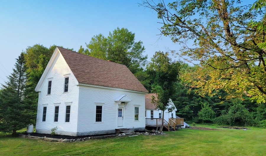 1 Mosley Rd, Standish, ME 04084 - 3 Beds, 1 Bath