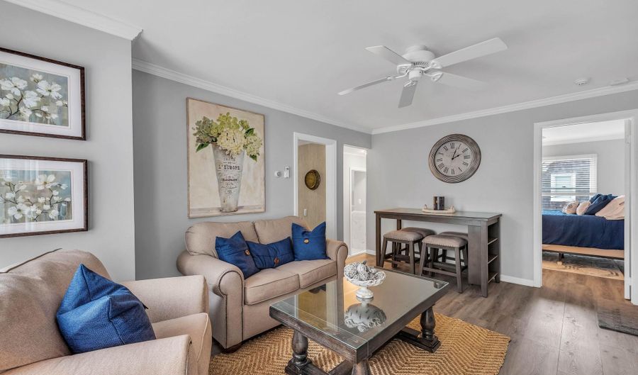 512 Main Ave #2, Bay Head, NJ 08742 - 2 Beds, 1 Bath