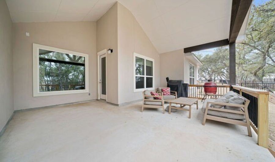 136 Wildrose Hl, Boerne, TX 78006 - 4 Beds, 4 Bath