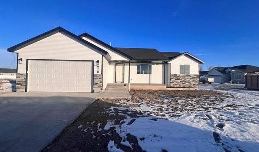 1160 Alpine Ave, Chubbuck, ID 83202 - 3 Beds, 2 Bath