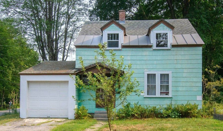 45 Blakeslee St, Brattleboro, VT 05301 - 2 Beds, 2 Bath