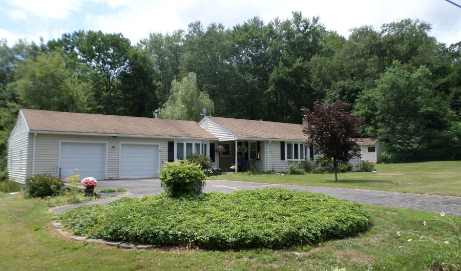 125 South Rd, Bolton, CT 06043 - 2 Beds, 2 Bath