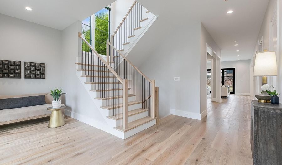 809 N KENMORE St, Arlington, VA 22201 - 6 Beds, 7 Bath