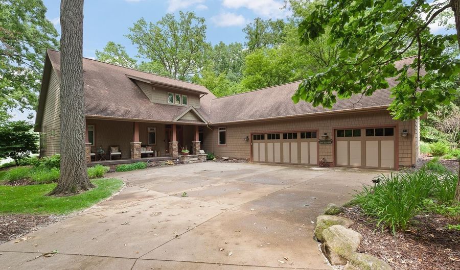 14967 S Shr, Addison, MI 49220 - 4 Beds, 4 Bath
