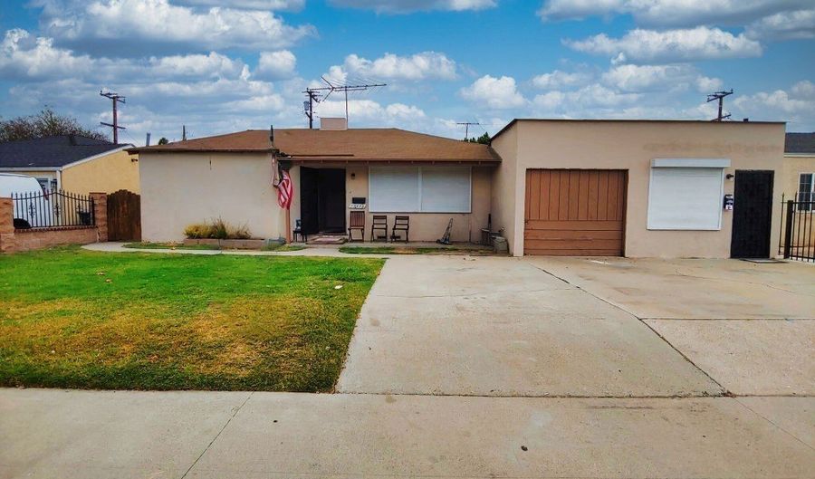 13636 Garfield Ave, South Gate, CA 90280 - 3 Beds, 3 Bath