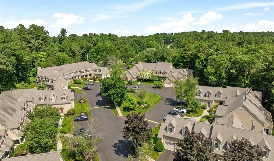35 Michael Way, Andover, MA 01810 - 2 Beds, 4 Bath