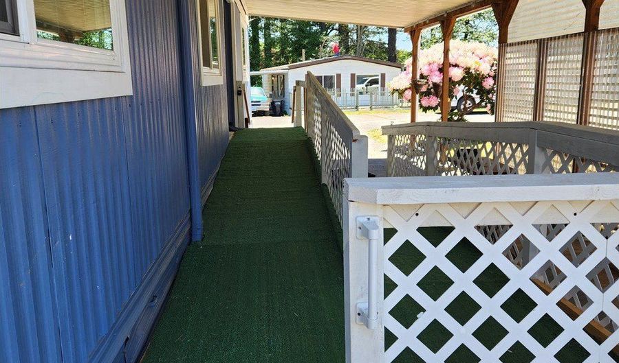 16131 W HOFFELDT Ln 27, Brookings, OR 97415 - 2 Beds, 2 Bath