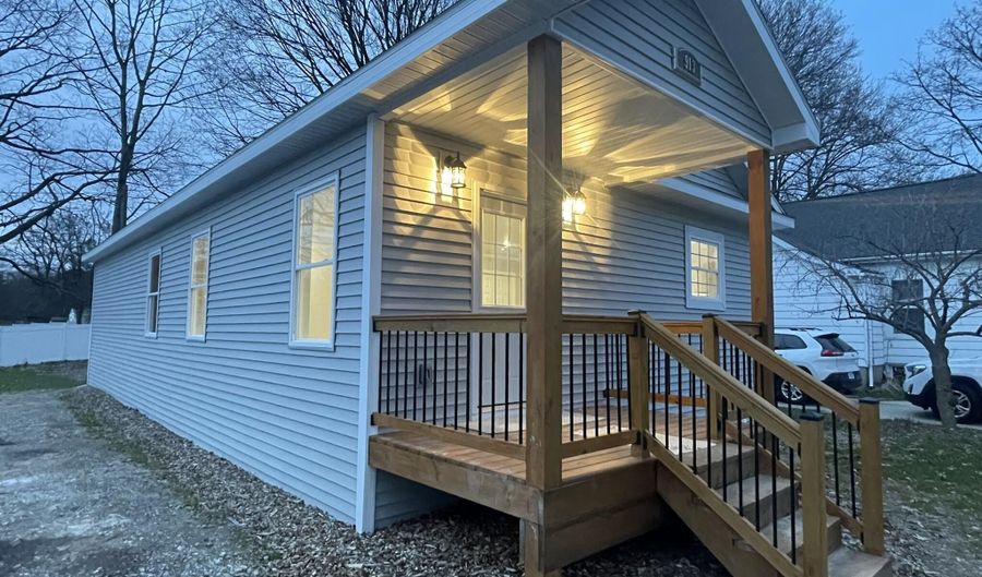 913 Pine Ave, Alma, MI 48801 - 3 Beds, 1 Bath
