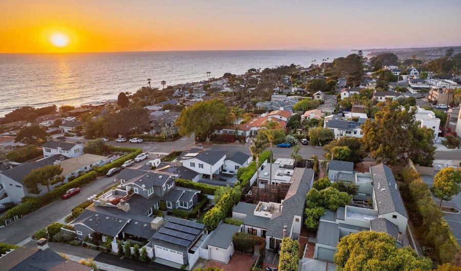 219 11th St, Del Mar, CA 92014 - 3 Beds, 3 Bath