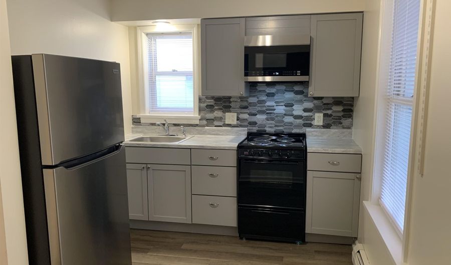 200 Pearl St, Burlington, VT 05401 - 5 Beds, 4 Bath