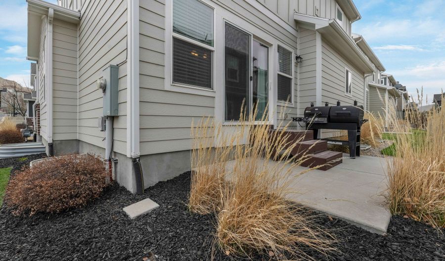 15226 S GLORY W, Bluffdale, UT 84065 - 3 Beds, 3 Bath