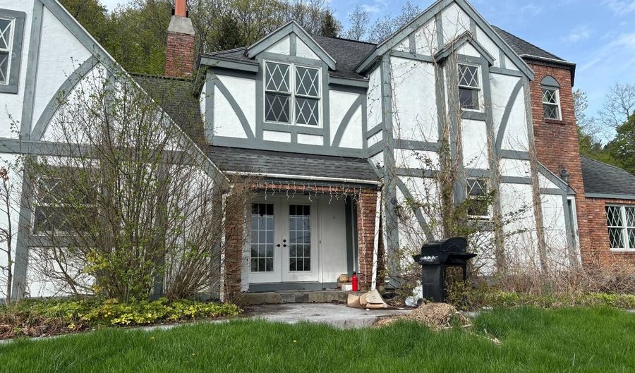 1143 Leesome Ln, Altamont, NY 12009 - 4 Beds, 3 Bath