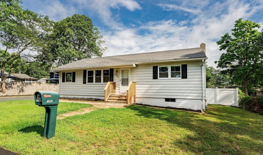 1966 South St, Toms River, NJ 08753 - 3 Beds, 1 Bath