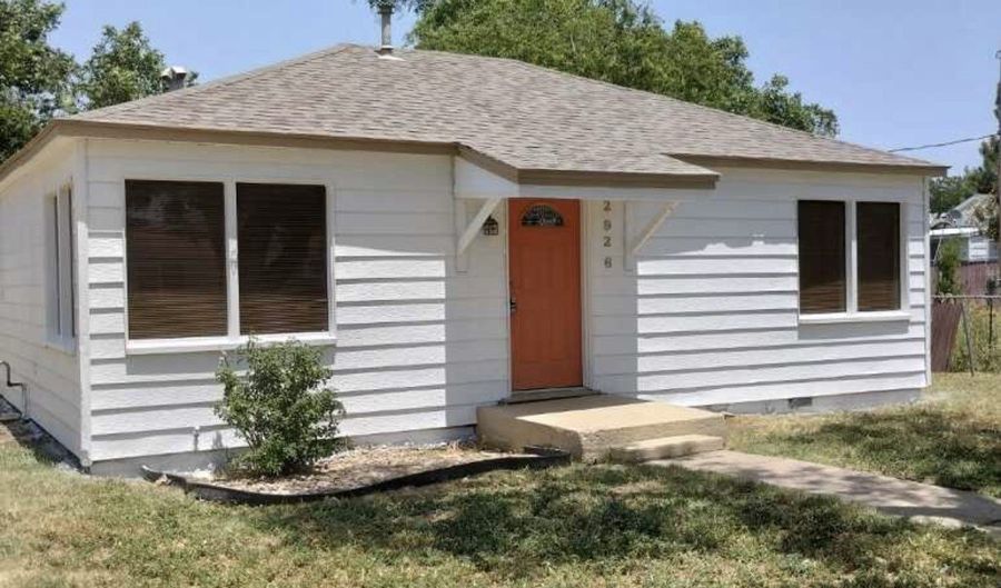 2926 S 12th St, Abilene, TX 79605 - 2 Beds, 1 Bath