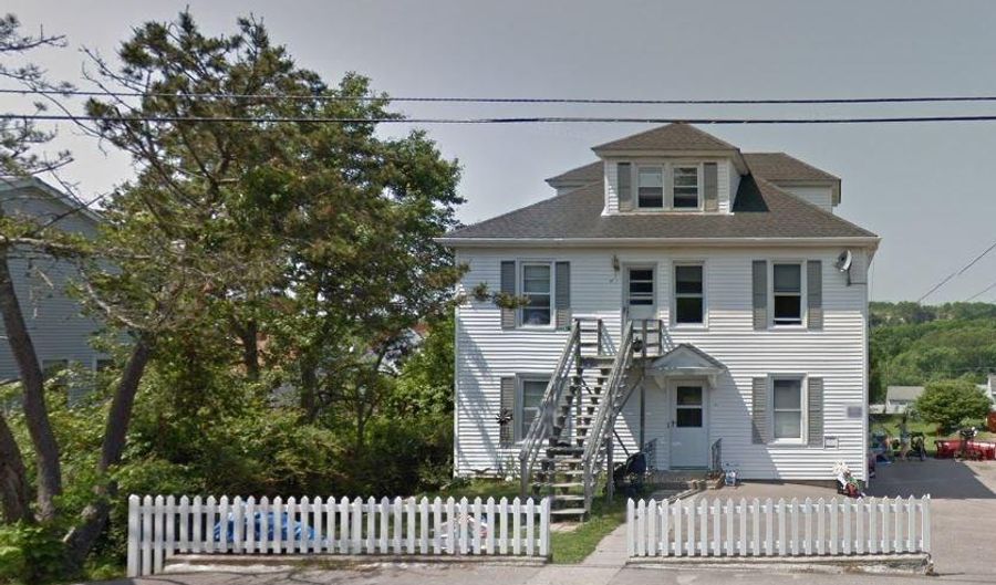 16 Batterson Ave, Westerly, RI 02891 - 3 Beds, 1 Bath