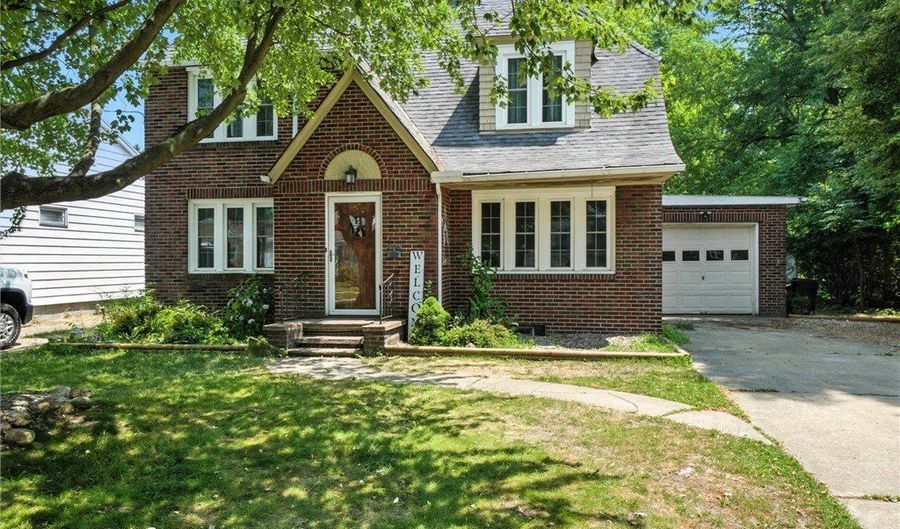 3320 Wilson Ave, Ashtabula, OH 44004 - 3 Beds, 1 Bath