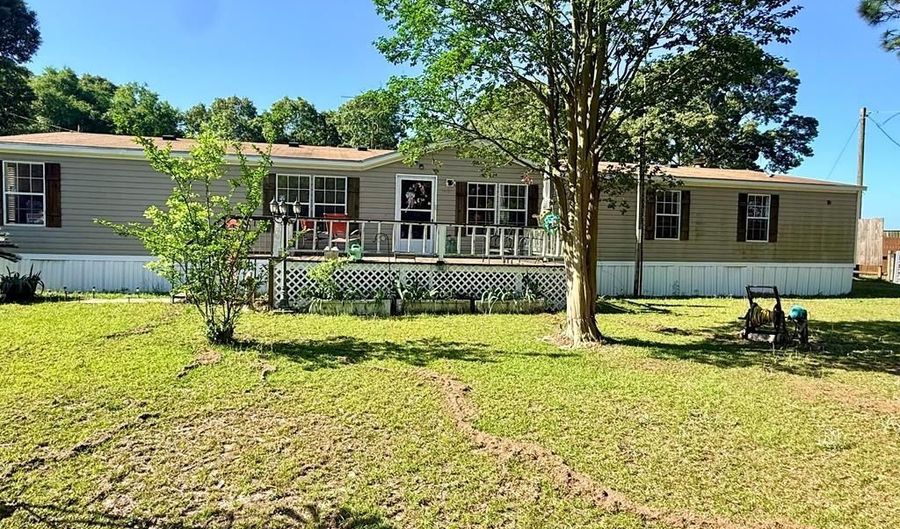 123 W Judith Dr, Bainbridge, GA 39817 - 4 Beds, 2 Bath
