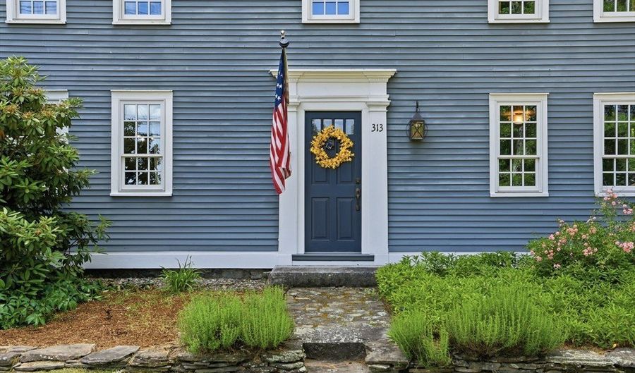 313 Berlin Rd, Bolton, MA 01740 - 3 Beds, 3 Bath