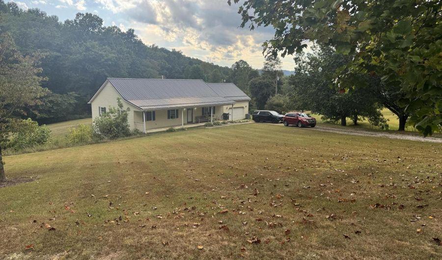 646 Fisher Cemetery Rd, Barbourville, KY 40906 - 3 Beds, 2 Bath