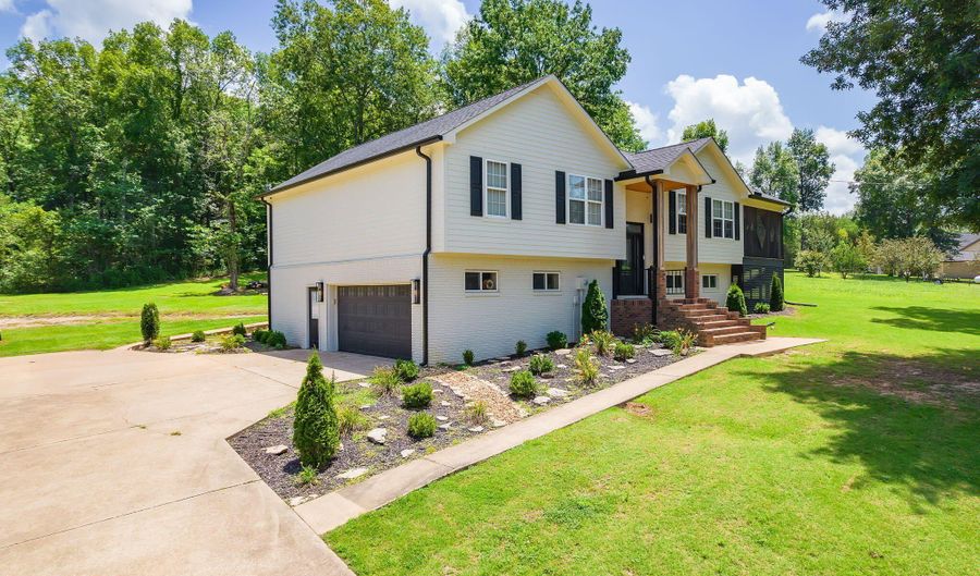 435 Bradley Ln, Bath Springs, TN 38311 - 5 Beds, 3 Bath