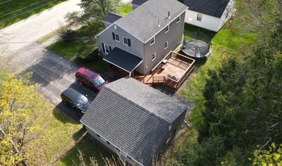149 Dartmouth St, Bangor, ME 04401 - 4 Beds, 3 Bath