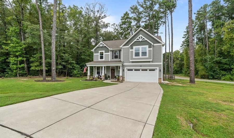 400 Everest Ct, Aberdeen, NC 28315 - 4 Beds, 3 Bath