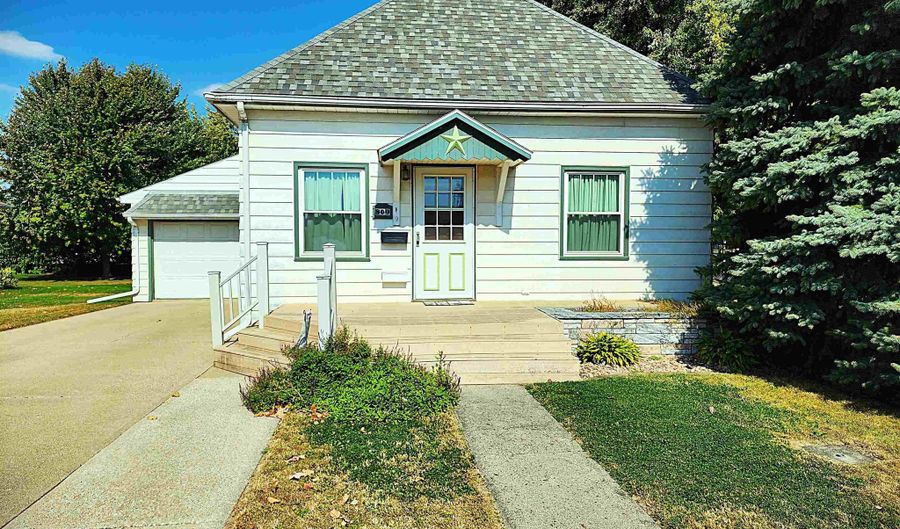 809 E Call St, Algona, IA 50511 - 2 Beds, 1 Bath