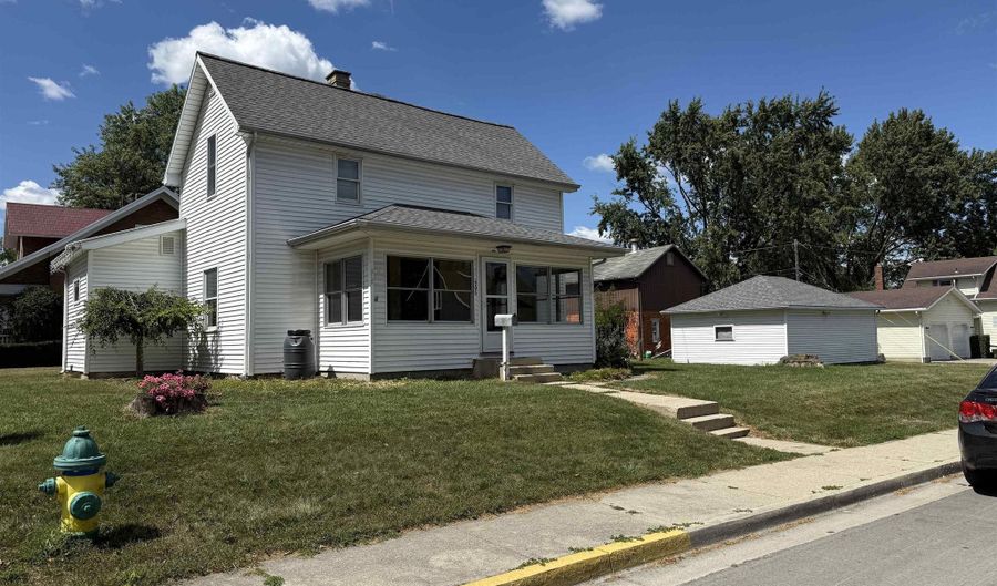 506 N Sprunger St, Berne, IN 46711 - 3 Beds, 1 Bath