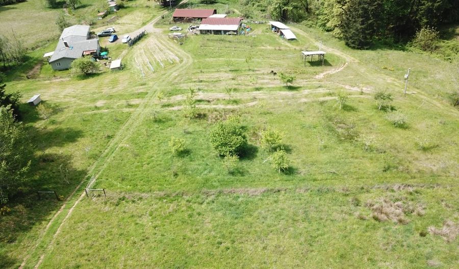 18140 Highway 36, Blachly, OR 97412 - 5 Beds, 3 Bath