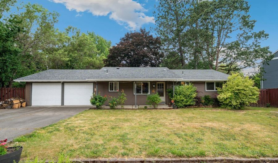 3905 SW 174TH Ave, Beaverton, OR 97078 - 3 Beds, 2 Bath
