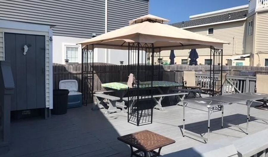 1 E 29th St, Beach Haven, NJ 08008 - 4 Beds, 3 Bath