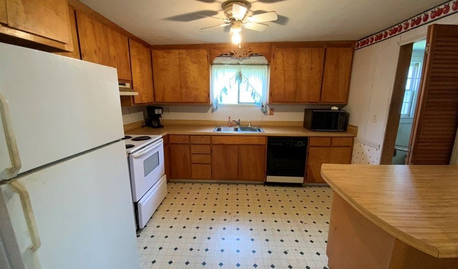 4 Boyd St, Andrews, NC 28901 - 2 Beds, 2 Bath