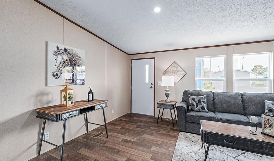 8150 CHEROKEE Rd, Bartow, FL 33830 - 3 Beds, 2 Bath