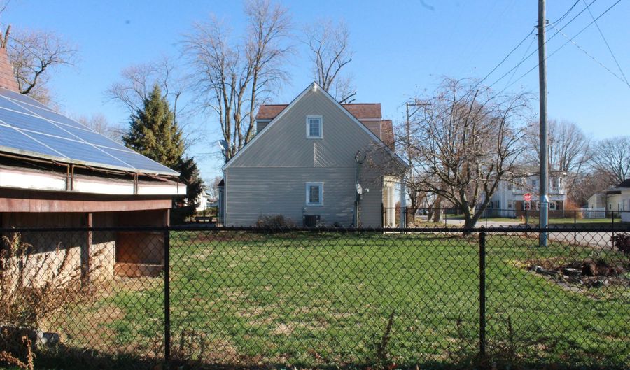 324 S Main St, Ansonia, OH 45303 - 3 Beds, 2 Bath