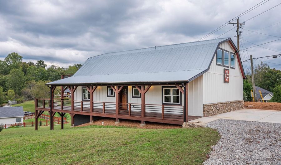 234 Erwin Hills Rd, Asheville, NC 28806 - 3 Beds, 4 Bath