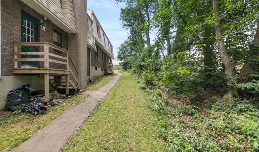37 Enid St APT C, Bridgeport, CT 06606 - 1 Beds, 1 Bath