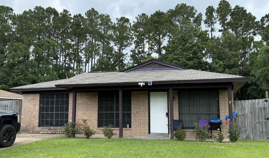15512 Anderson Dr, Biloxi, MS 39532 - 4 Beds, 2 Bath