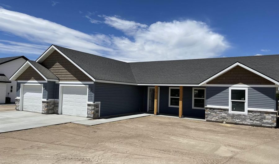 1506 Tverdy Ln, Buhl, ID 83316 - 3 Beds, 2 Bath