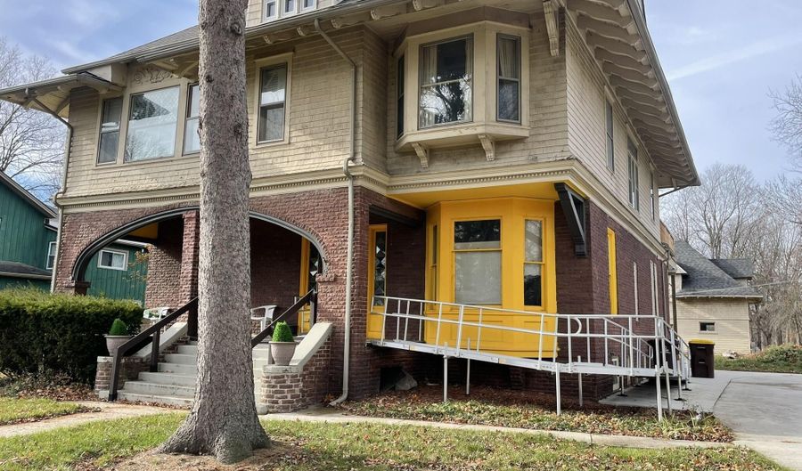 623 N State St, Alma, MI 48801 - 0 Beds, 2 Bath